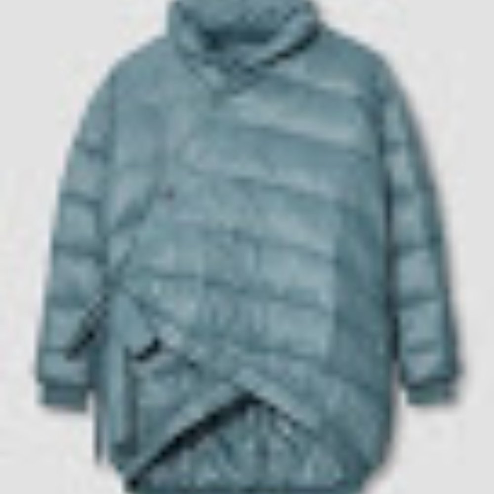 NWT Puffer Jacket in Storm